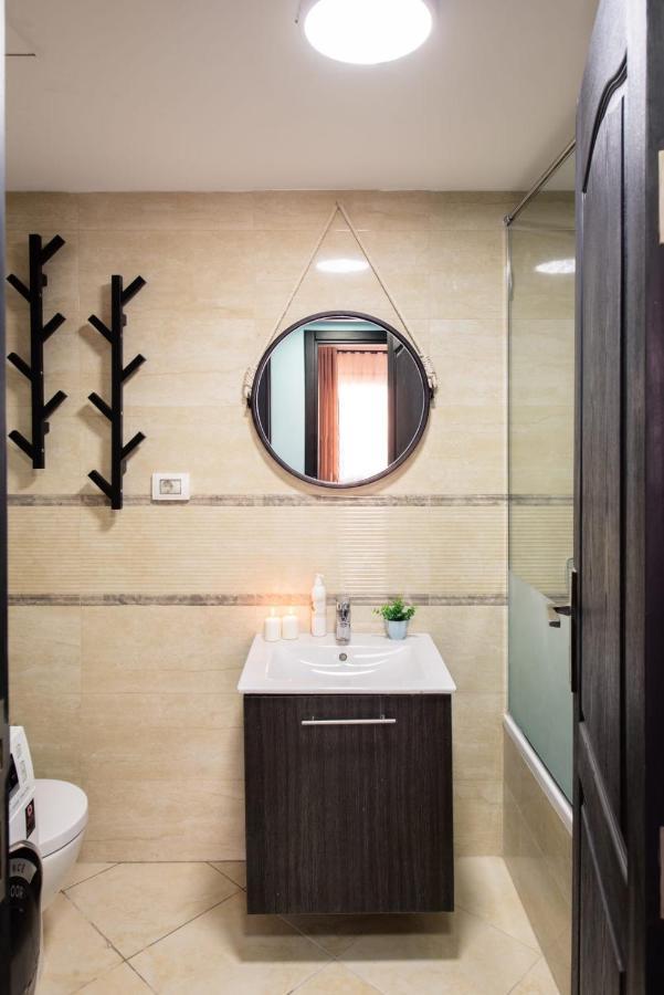 The 2Bdr Compelling Condo 5 Min To Cai Airport Kairó Kültér fotó